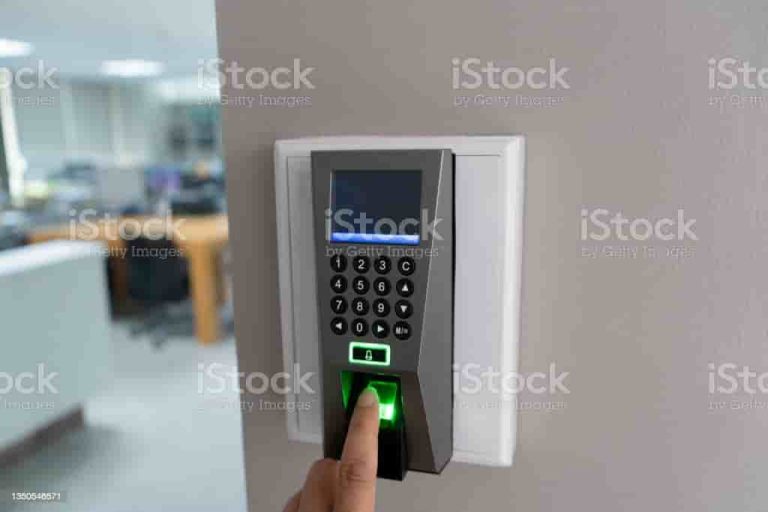 Biometric fingerprint time attendance machine installation company