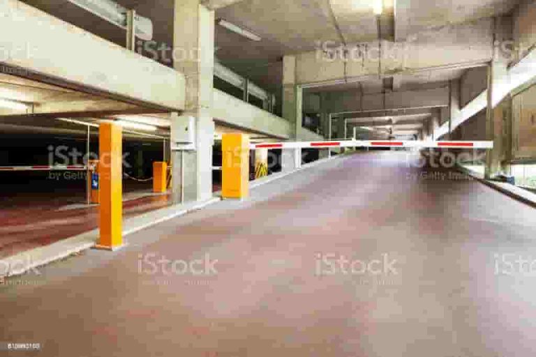 Automatic parking gate barrier supplier in Dubai