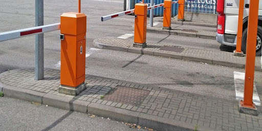 Time Vision Security: Electronic Gate Barriers for Enhanced Security