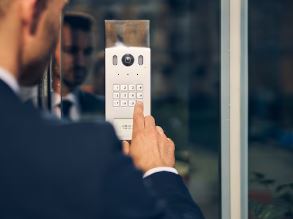 Secure Your Doors with Biometric Access: Control entry points seamlessly with fingerprint or facial recognition technology